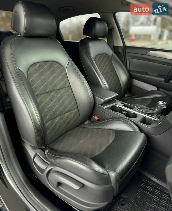 Седан Hyundai Sonata 2015 в Днепре