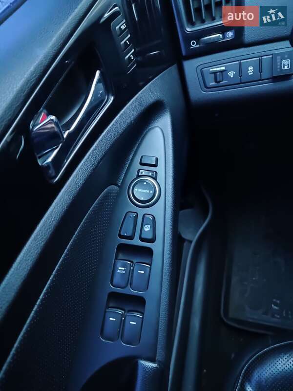 Седан Hyundai Sonata 2010 в Кропивницком фото 19 Седан Hyundai Sonata 2010 в Кропивницком