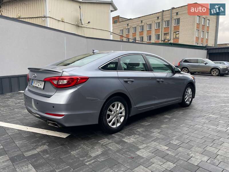 Седан Hyundai Sonata 2017 в Ровно