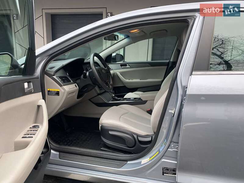 Седан Hyundai Sonata 2017 в Ровно