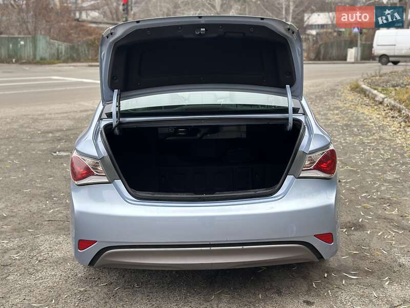 Седан Hyundai Sonata 2013 в Києві фото 7 Седан Hyundai Sonata 2013 в Києві