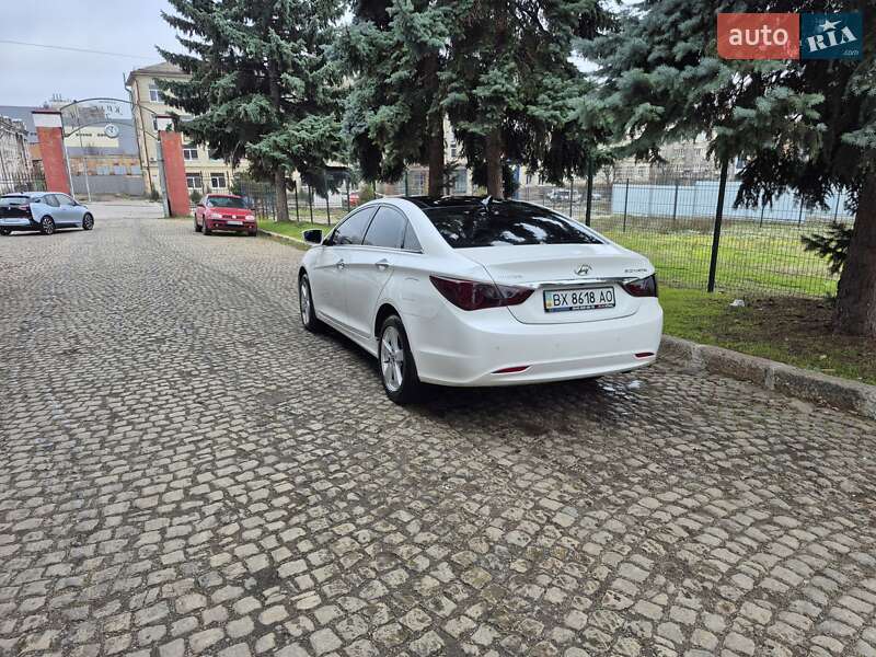 Седан Hyundai Sonata 2012 в Кропивницком