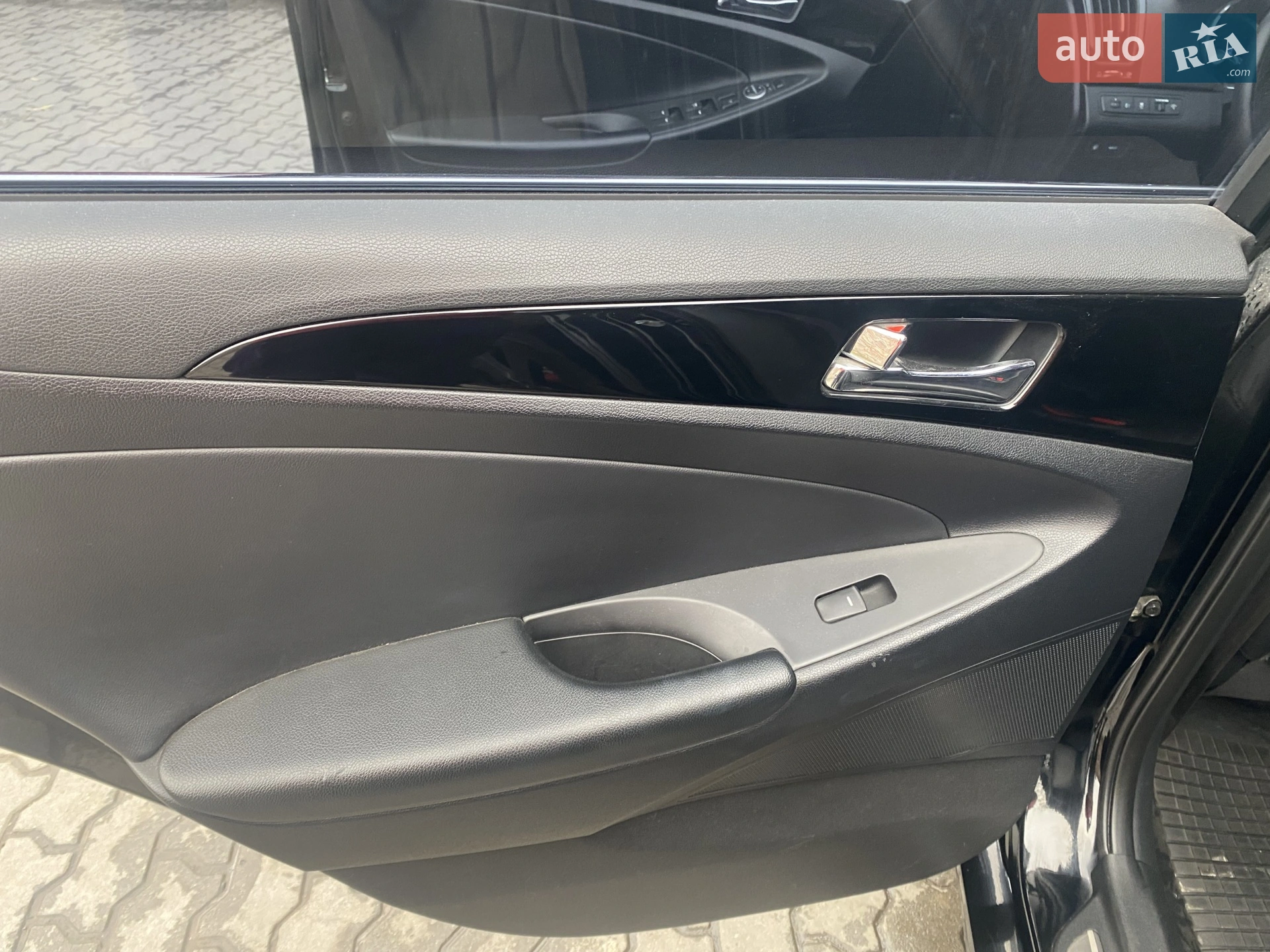 2010 Hyundai Sonata - мініатюра 14