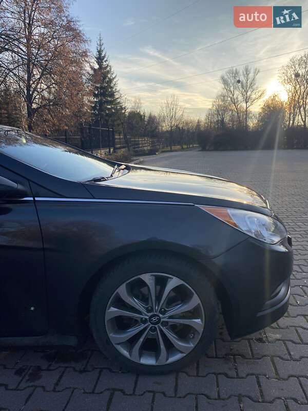 Седан Hyundai Sonata 2014 в Миргороді