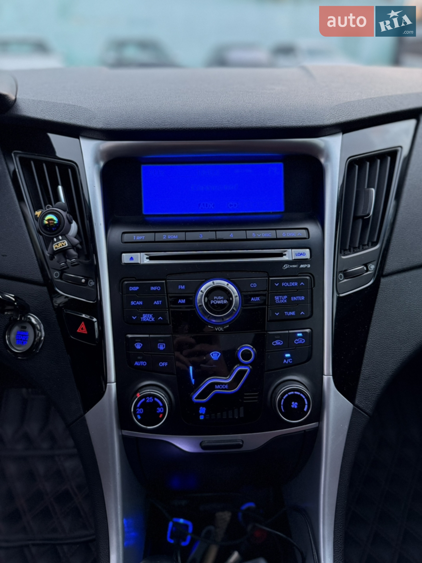 2011 Hyundai Sonata - мініатюра 21