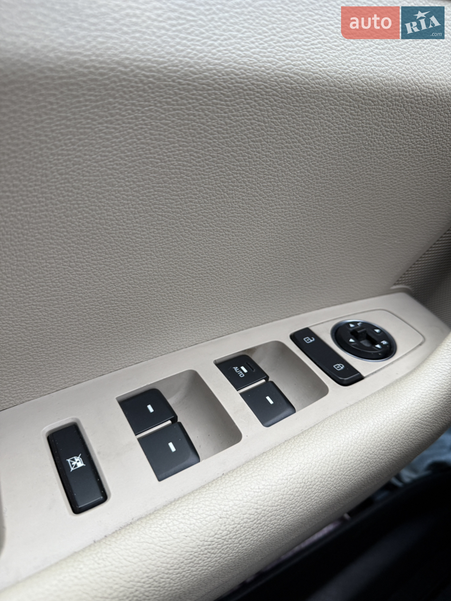 2014 Hyundai Sonata - мініатюра 8
