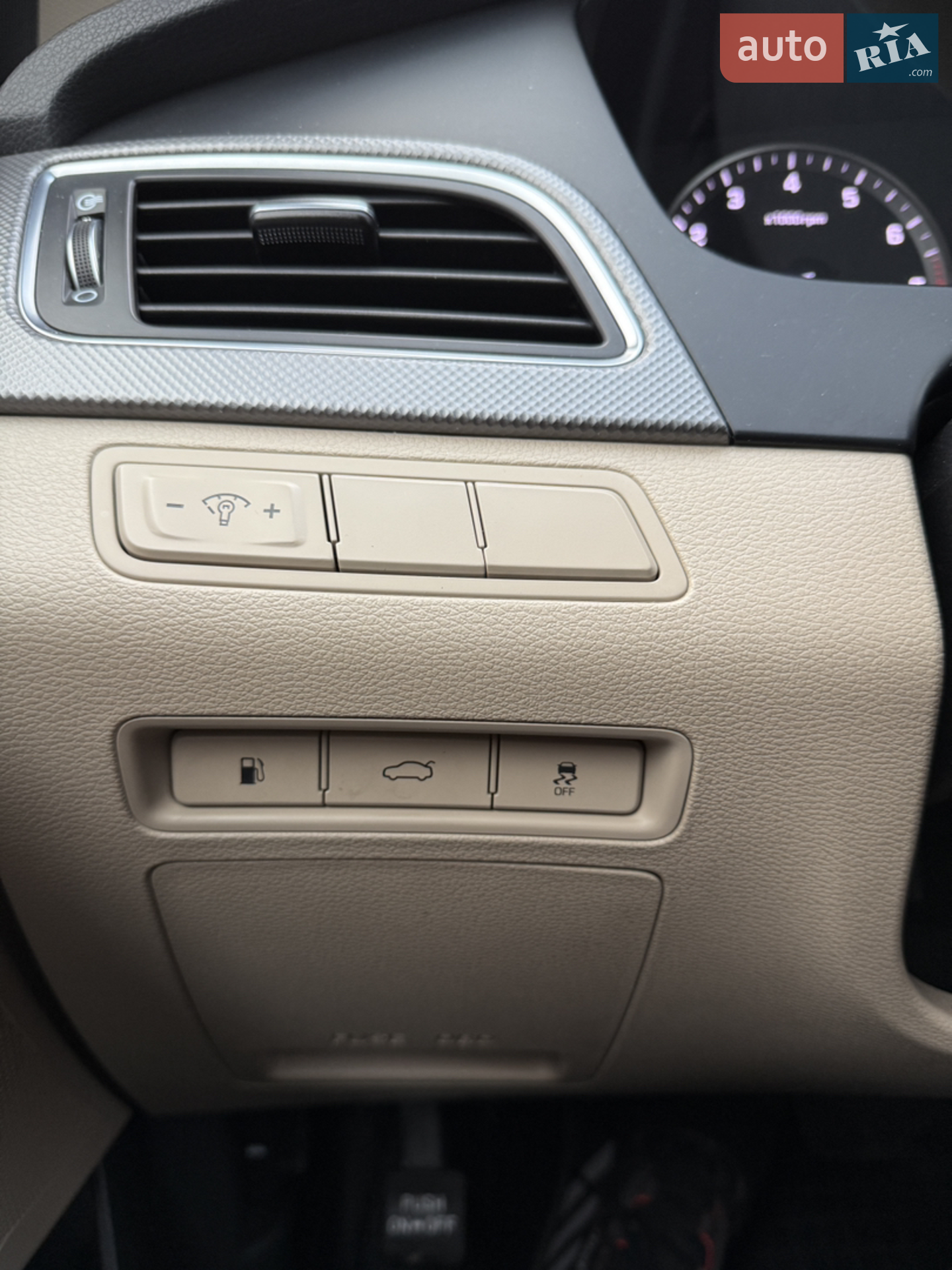 2014 Hyundai Sonata - мініатюра 25