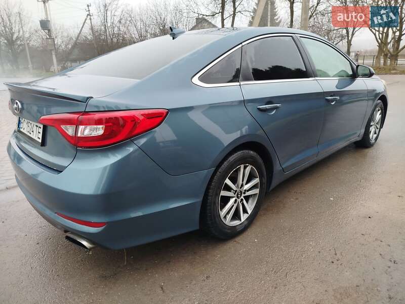 Седан Hyundai Sonata 2016 в Почаеве