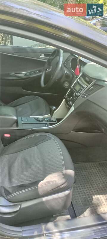 Седан Hyundai Sonata 2010 в Полтаве