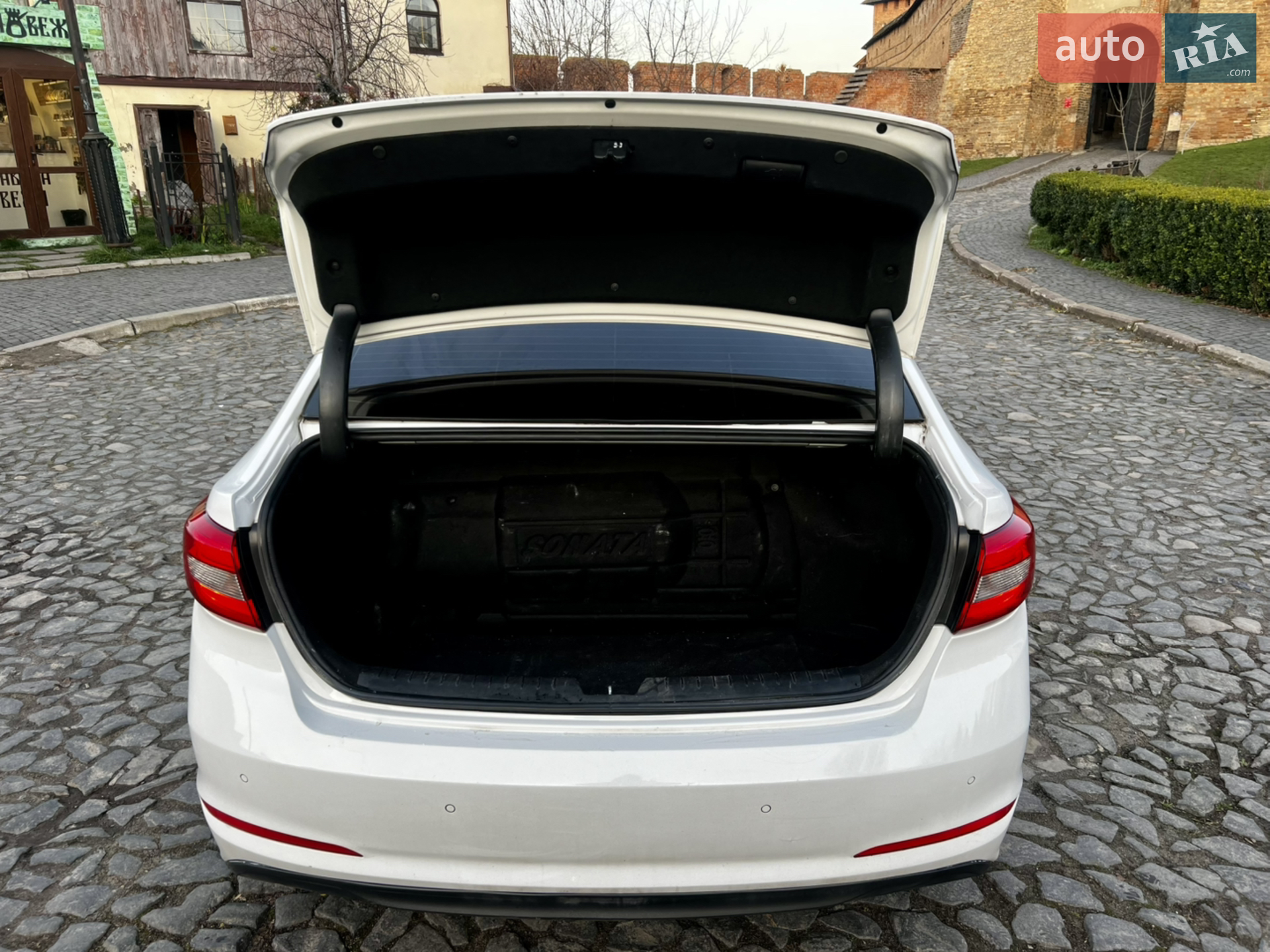 2016 Hyundai Sonata - мініатюра 13