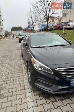 Седан Hyundai Sonata 2015 в Святопетрівське