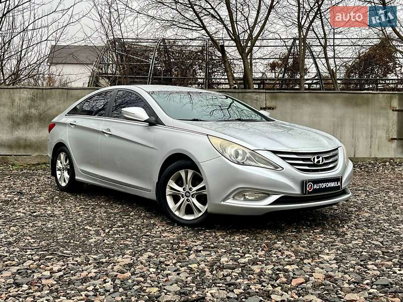 Hyundai Sonata 2011