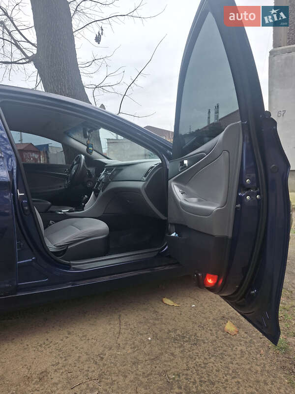 Седан Hyundai Sonata 2012 в Николаеве