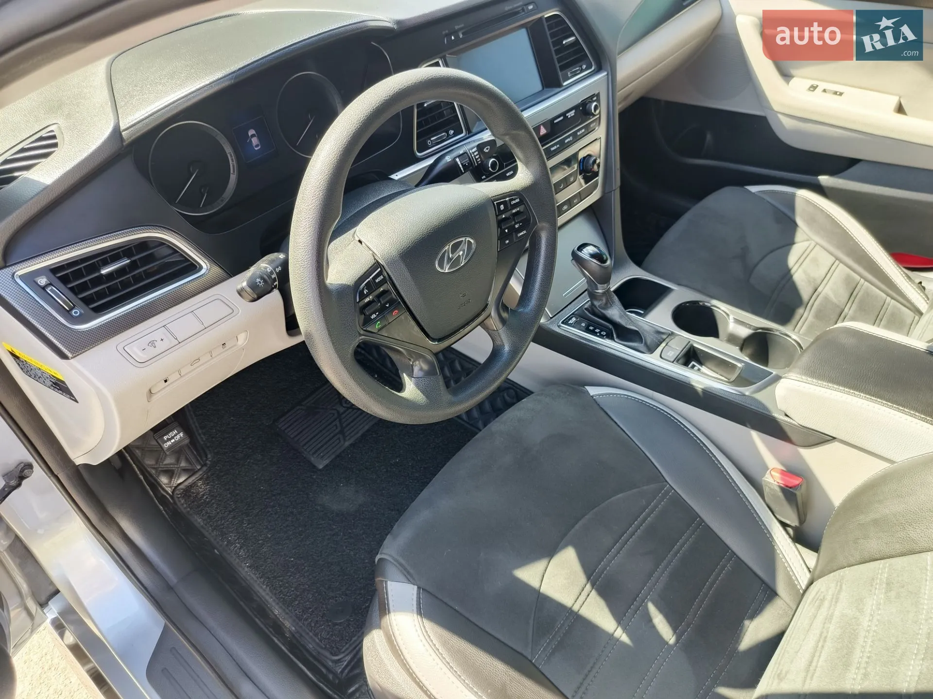 2015 Hyundai Sonata - мініатюра 41