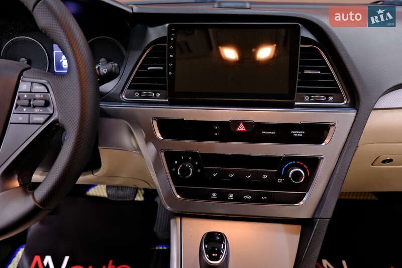 Седан Hyundai Sonata 2017 в Одессе