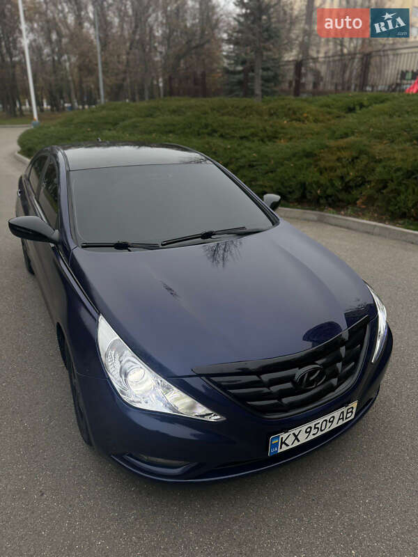 Седан Hyundai Sonata 2011 в Песочине