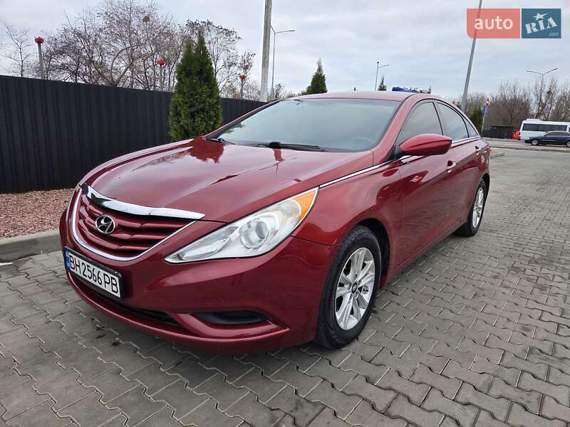 Hyundai Sonata 2012