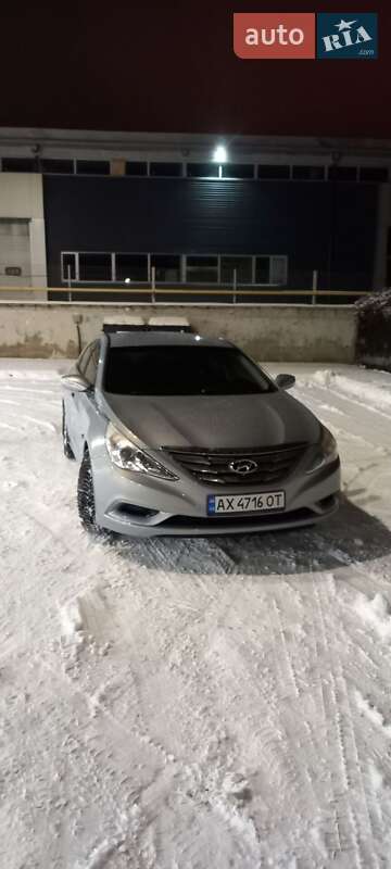 Hyundai Sonata 2011