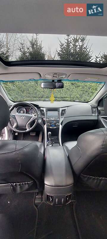 Седан Hyundai Sonata 2010 в Чемеровцах