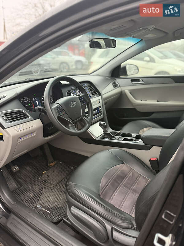 Седан Hyundai Sonata 2016 в Измаиле