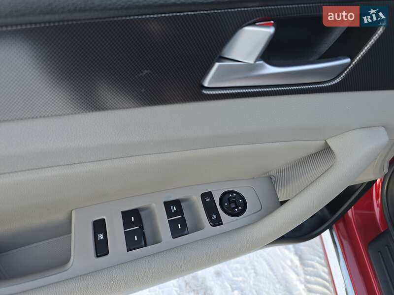 Седан Hyundai Sonata 2015 в Хмельницком