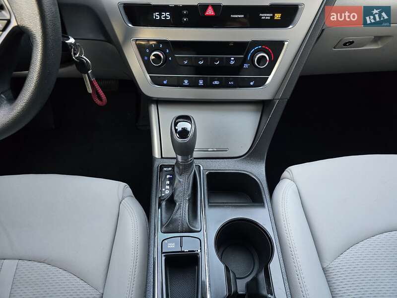 Седан Hyundai Sonata 2015 в Хмельницком