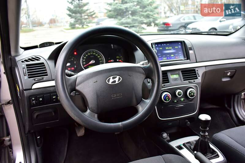 Седан Hyundai Sonata 2006 в Киеве
