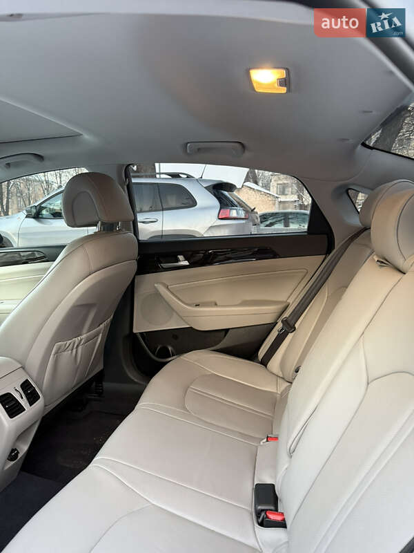 Седан Hyundai Sonata 2016 в Черкассах