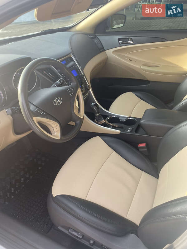 Седан Hyundai Sonata 2013 в Хмельницком