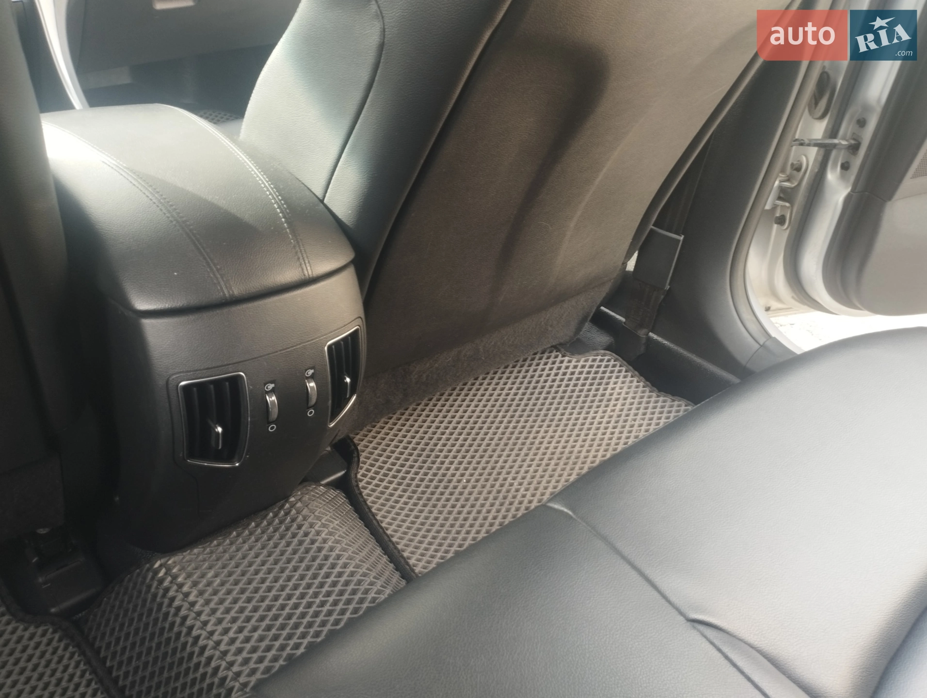 2013 Hyundai Sonata - мініатюра 18