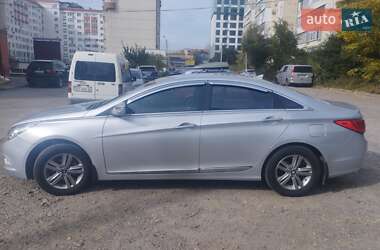 Седан Hyundai Sonata 2013 в Черновцах