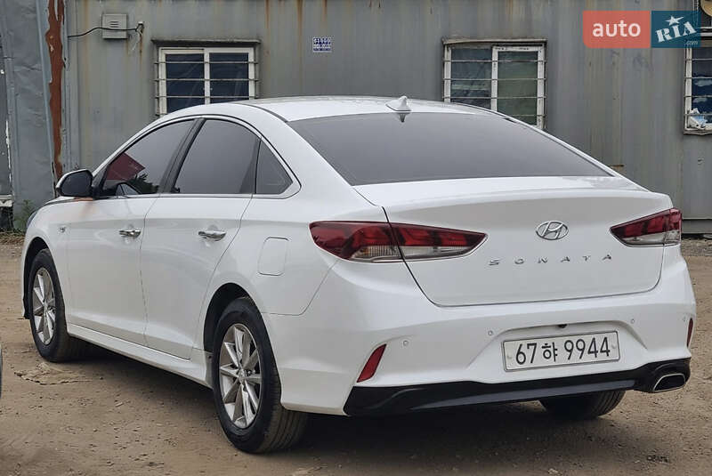 Седан Hyundai Sonata 2018 в Ровно