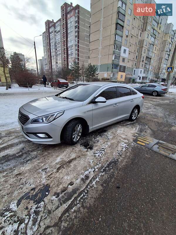 Седан Hyundai Sonata 2016 в Киеве