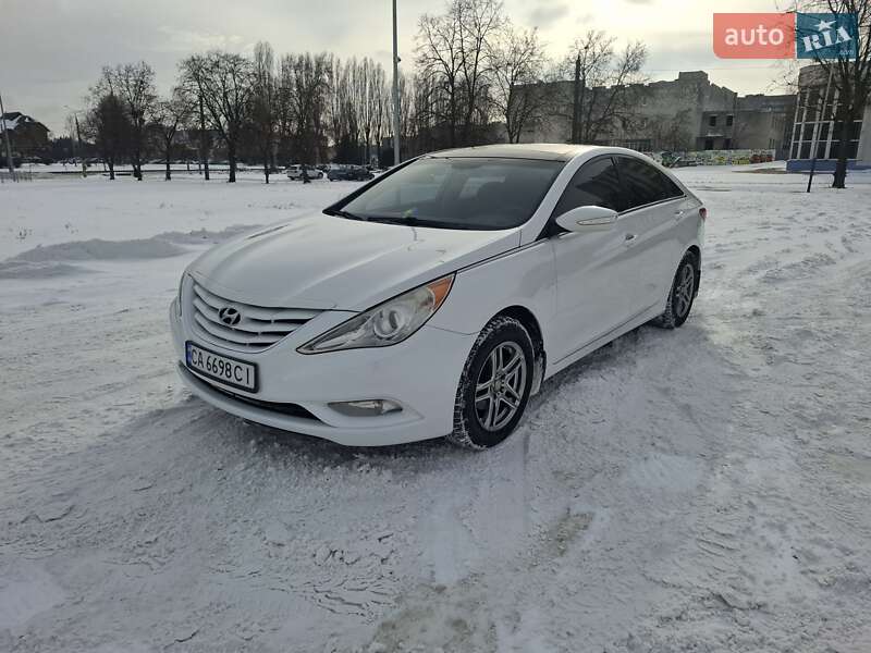 Hyundai Sonata 2011