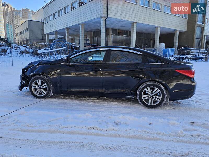 Седан Hyundai Sonata 2013 в Киеве фото 3 Седан Hyundai Sonata 2013 в Киеве