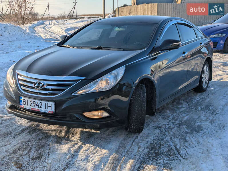 Седан Hyundai Sonata 2014 в Млинове фото Седан Hyundai Sonata 2014 в Млинове