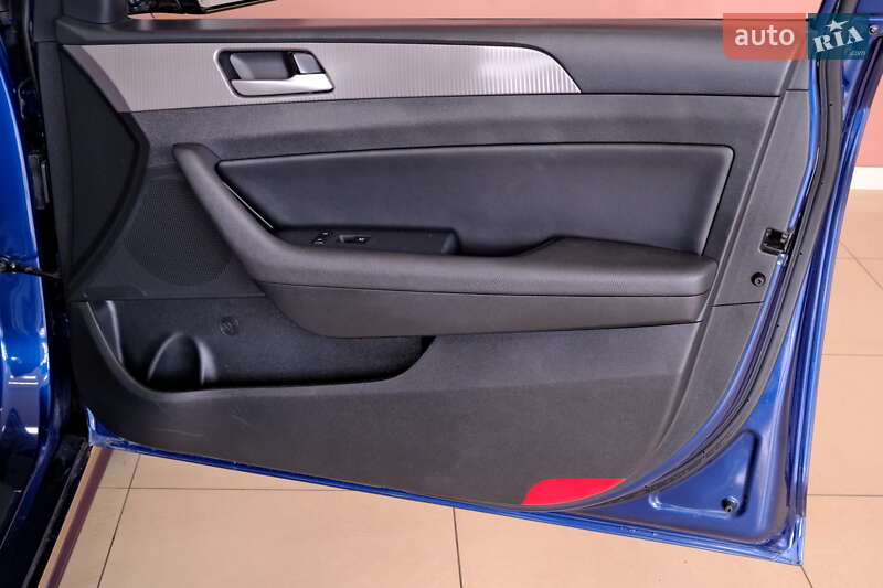 Седан Hyundai Sonata 2017 в Одессе