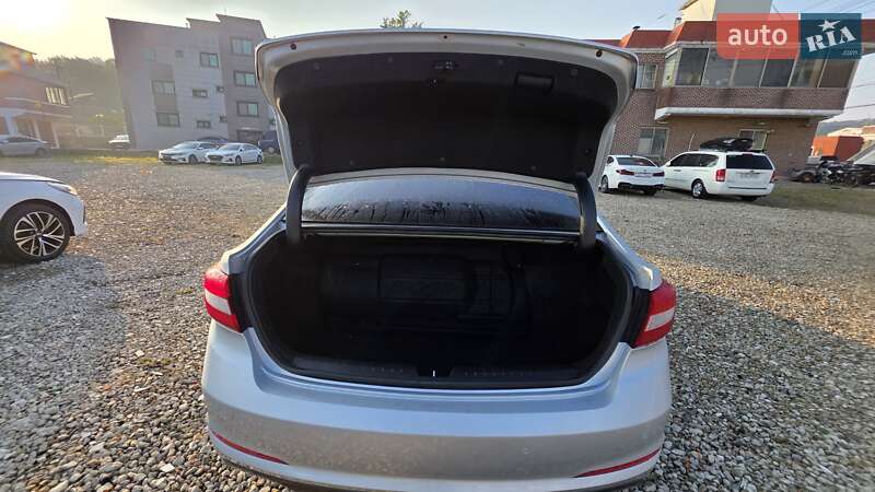 Седан Hyundai Sonata 2017 в Киеве фото 12 Седан Hyundai Sonata 2017 в Киеве