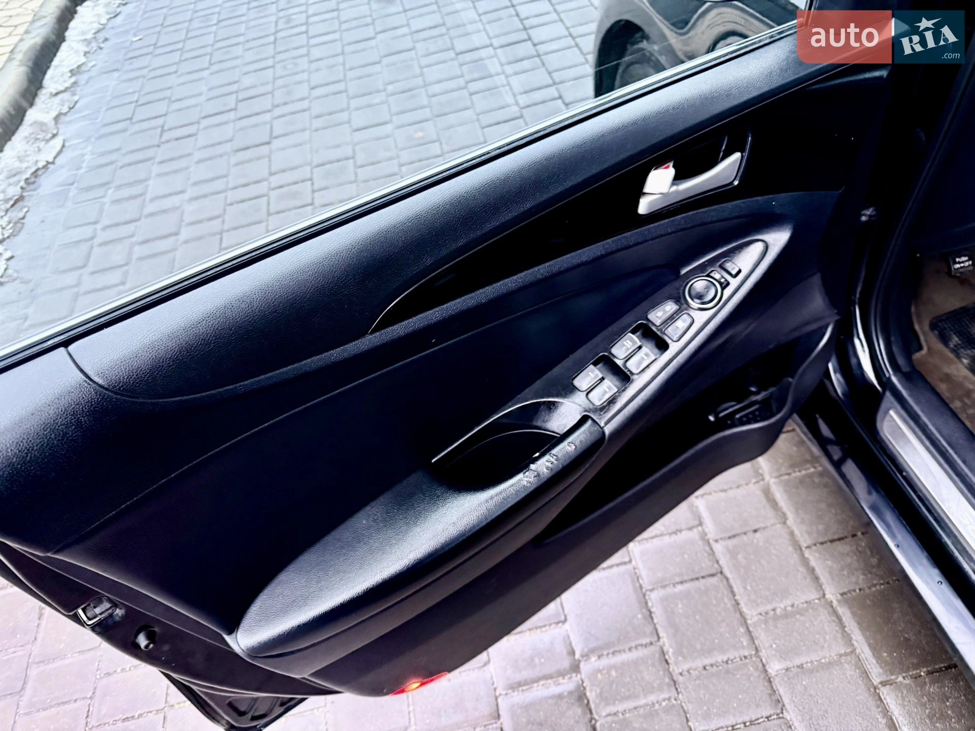 2010 Hyundai Sonata - мініатюра 33