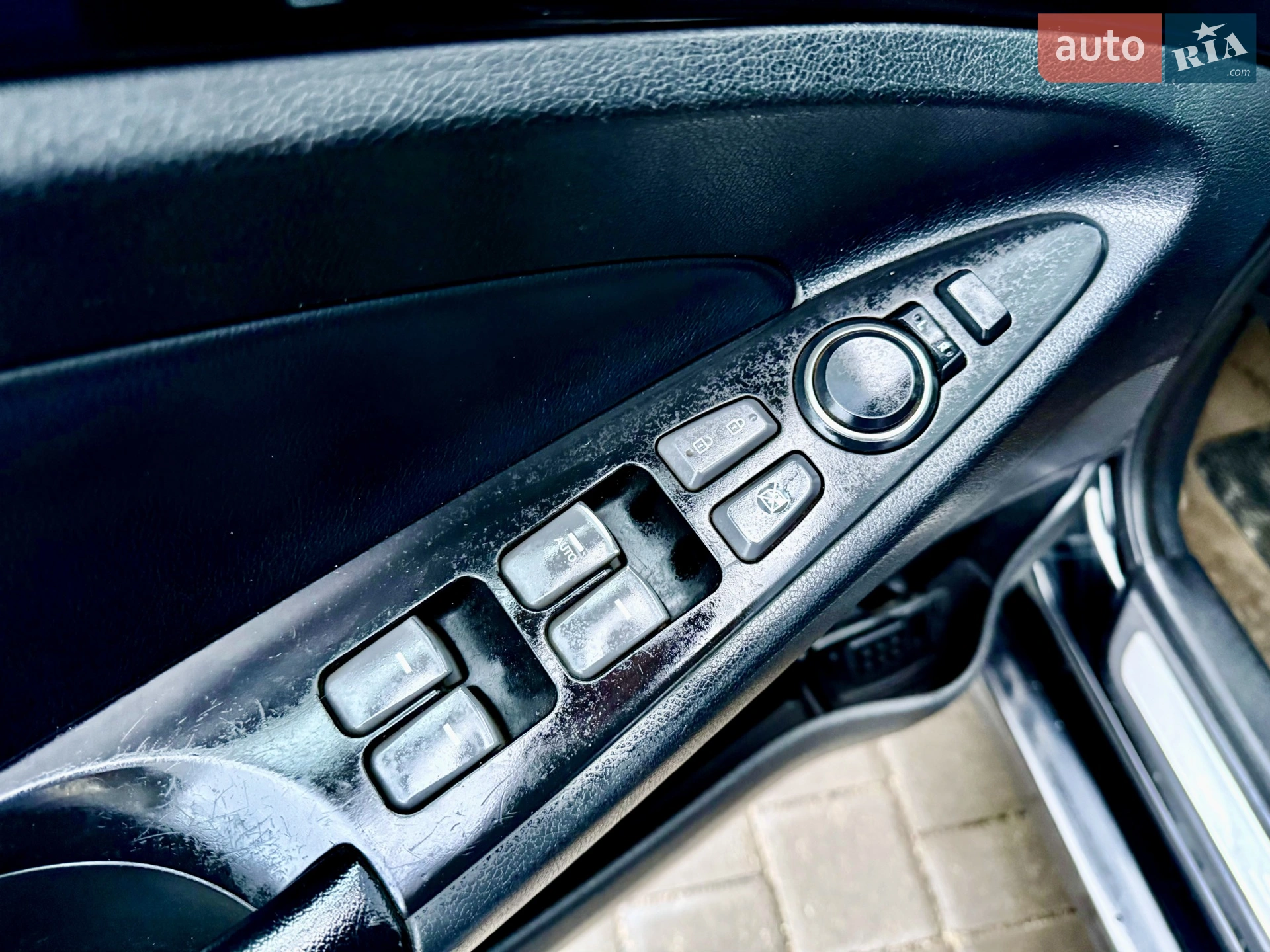 2010 Hyundai Sonata - мініатюра 34