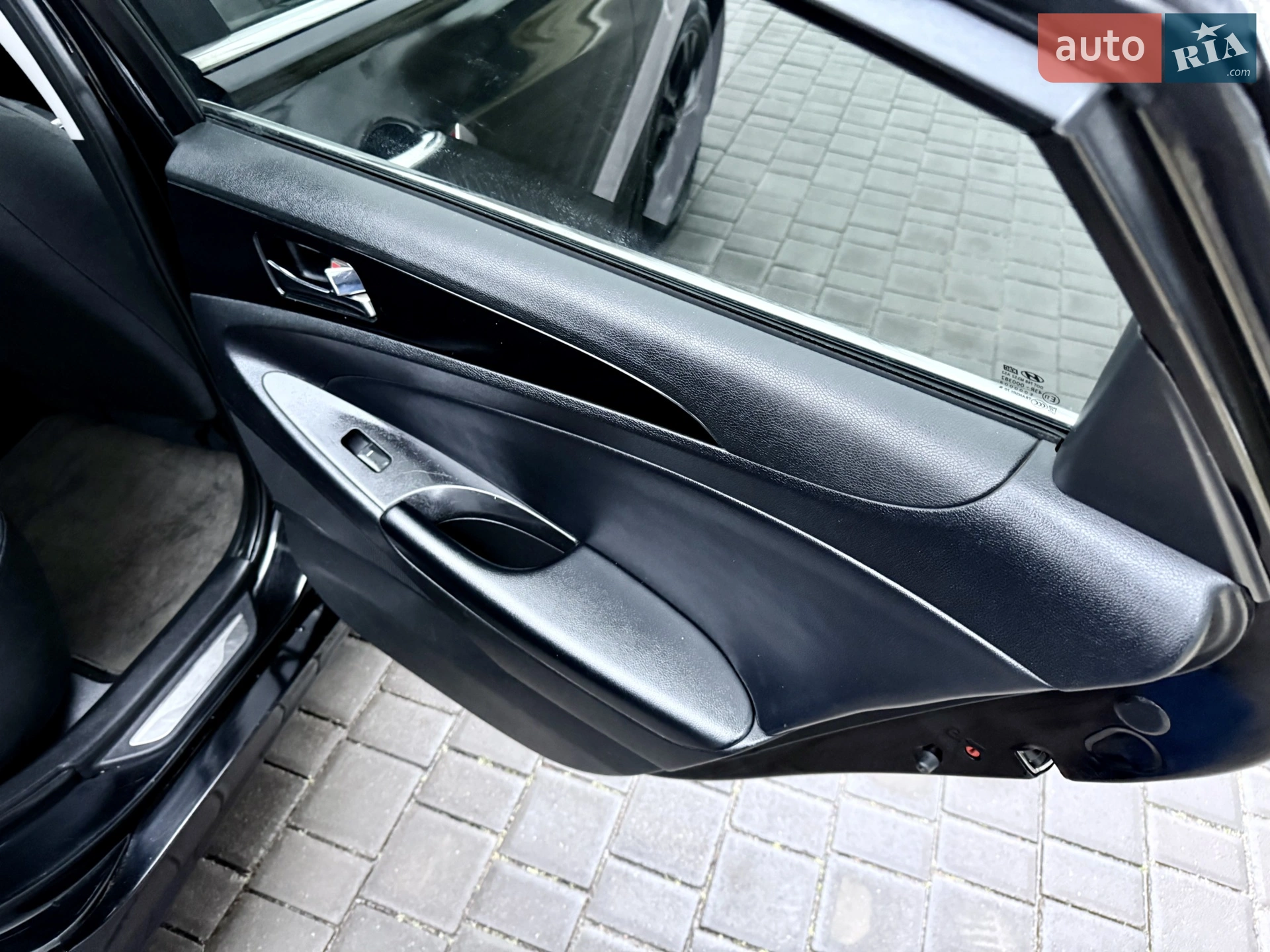 2010 Hyundai Sonata - мініатюра 62