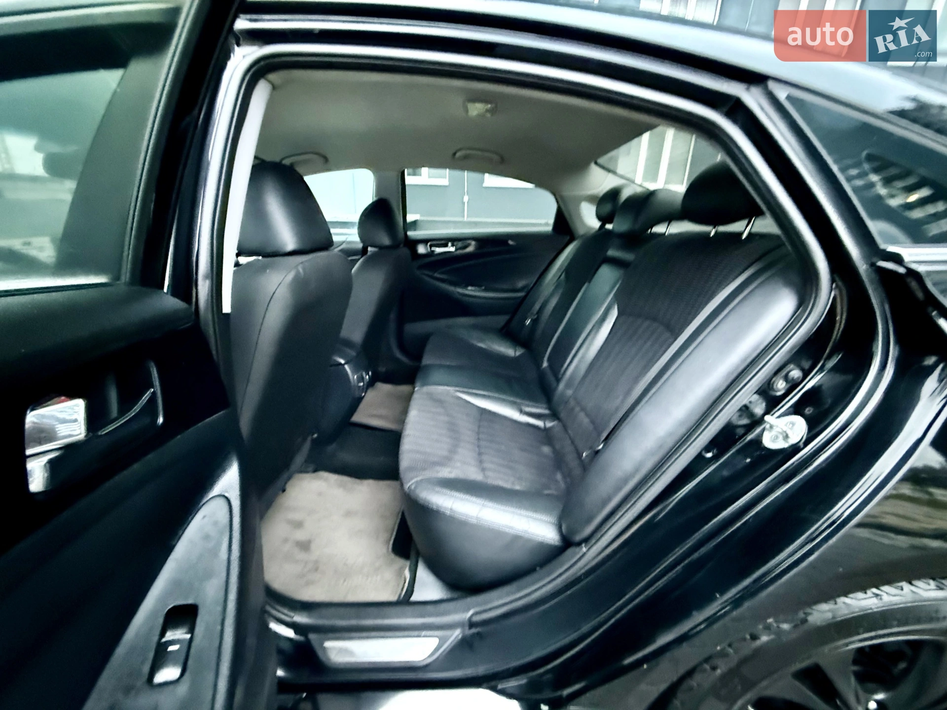 2010 Hyundai Sonata - мініатюра 71