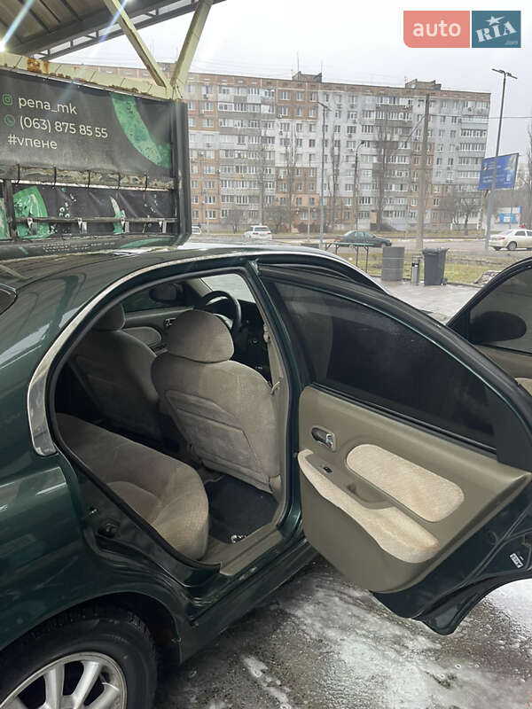 Седан Hyundai Sonata 2004 в Николаеве