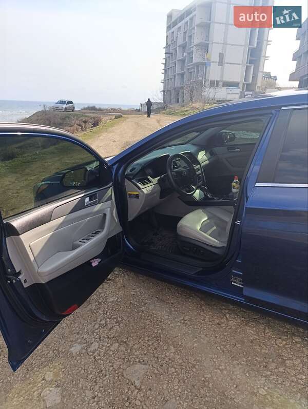 Седан Hyundai Sonata 2015 в Черноморске фото 12 Седан Hyundai Sonata 2015 в Черноморске