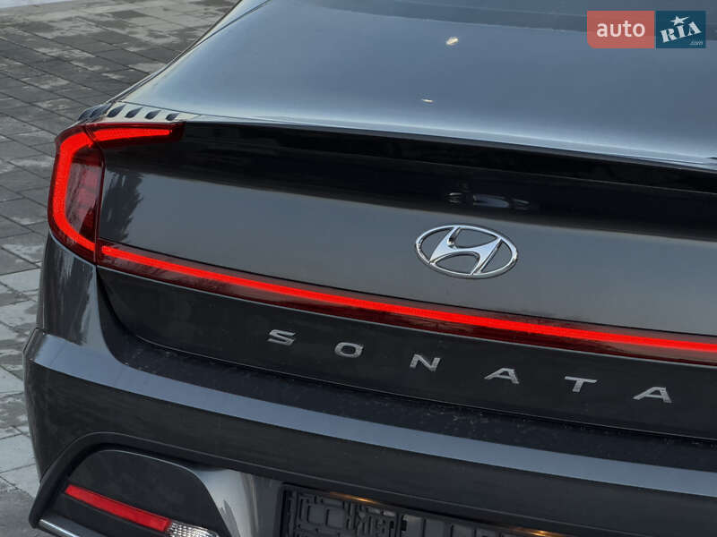 Седан Hyundai Sonata 2023 в Львове