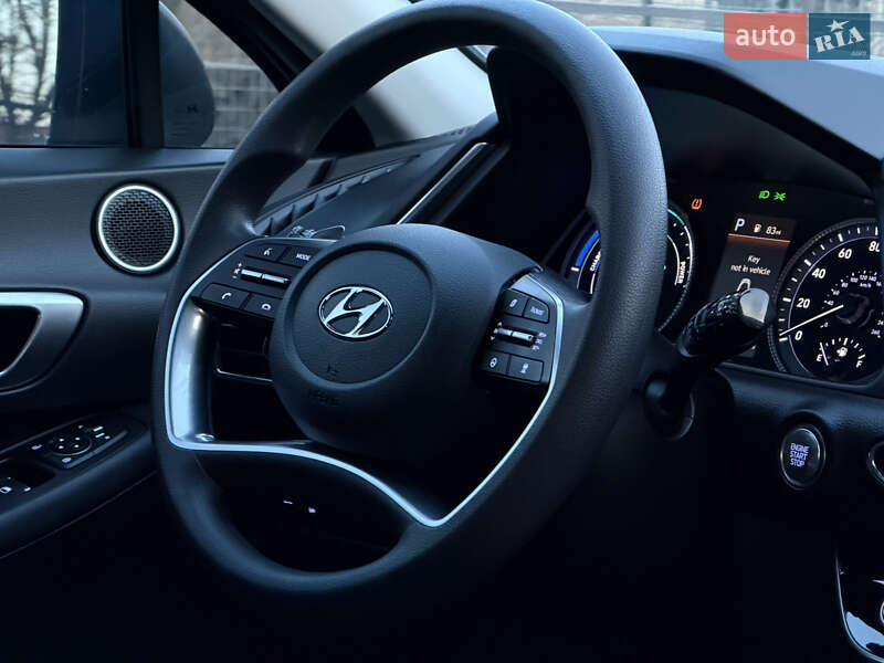 Седан Hyundai Sonata 2023 в Львове