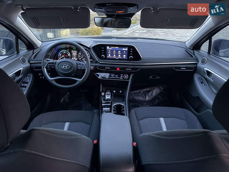 Седан Hyundai Sonata 2023 в Львове