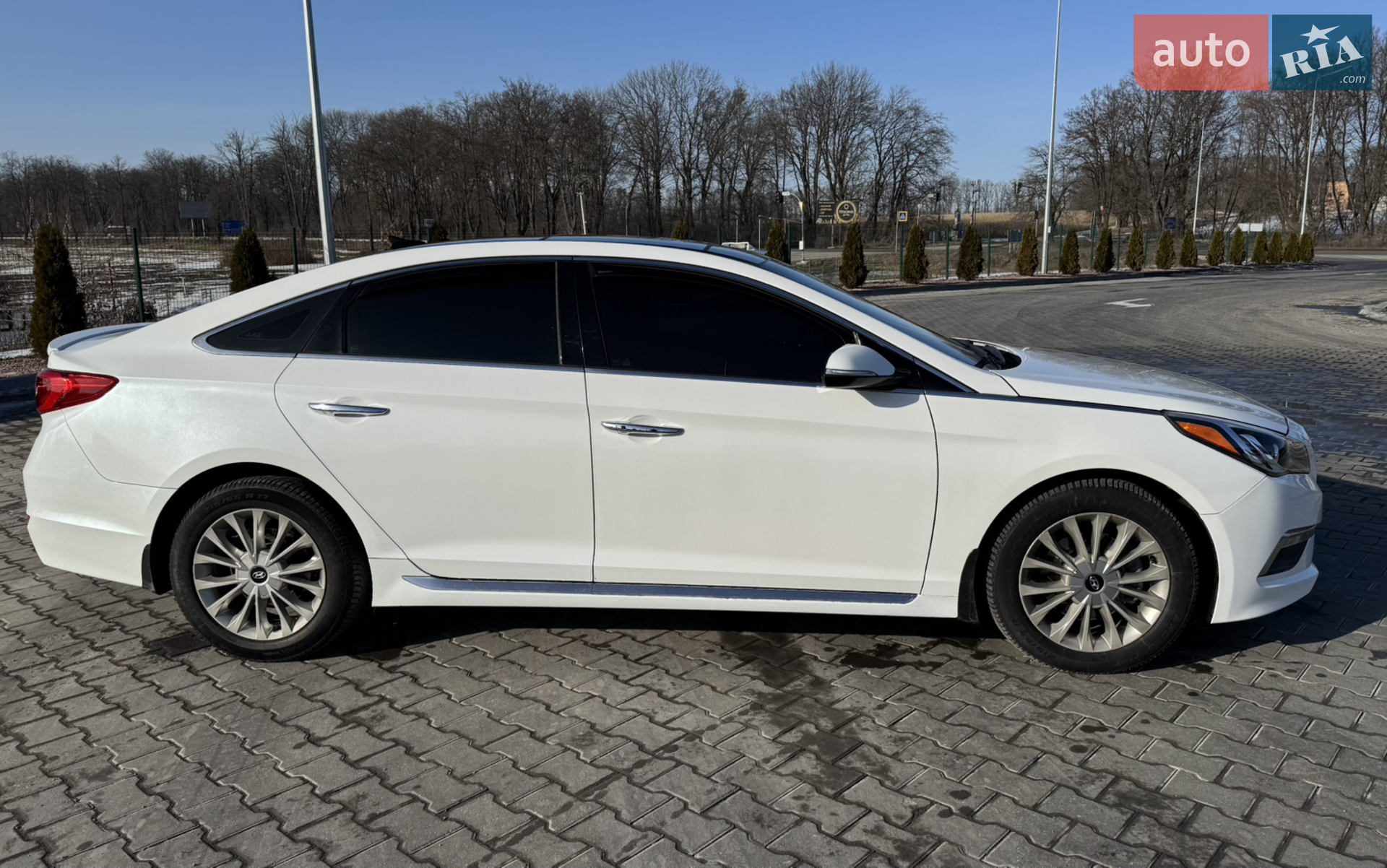 2014 Hyundai Sonata - мініатюра 16