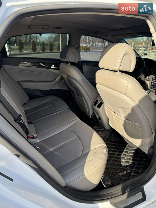 Седан Hyundai Sonata 2014 в Виннице