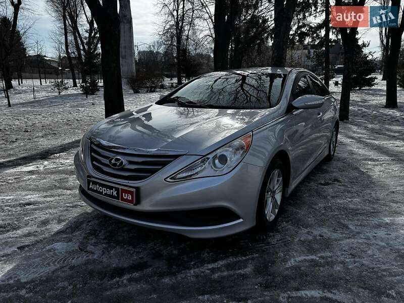 Hyundai Sonata 2013